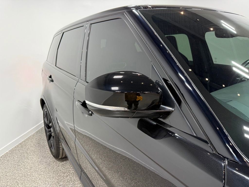 Used 2022 Land Rover Range Rover Sport SVR image 10