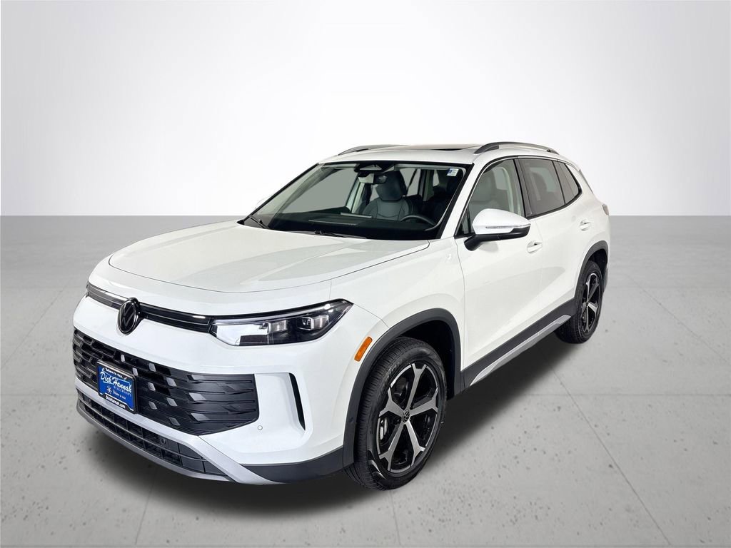 New 2026 Volkswagen Tiguan SE image 2