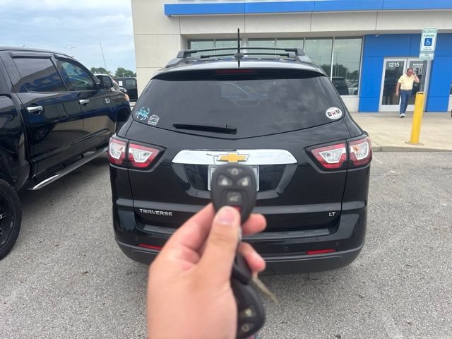 Used 2017 Chevrolet Traverse LT FWD image 24