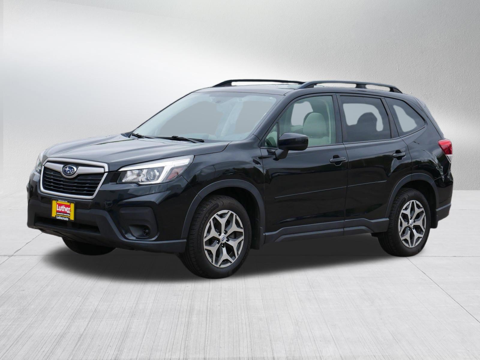 Used 2019 Subaru Forester Premium AWD/4WD image 3