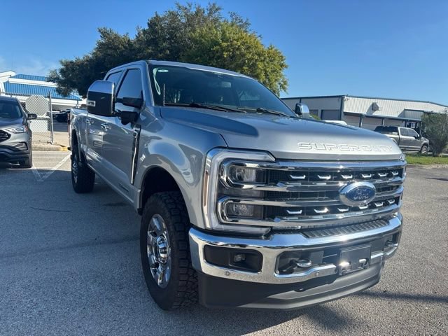 Used 2024 Ford F350 Lariat w/ Lariat Ultimate Package AWD/4WD image 3