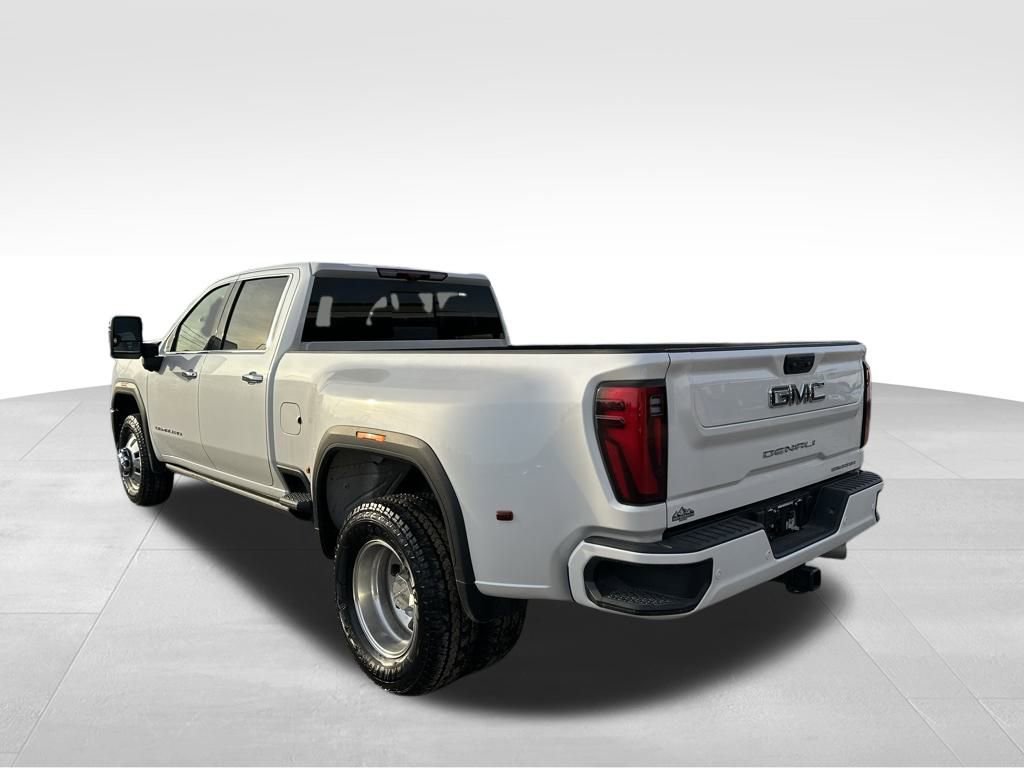 Used 2024 GMC Sierra 3500 Denali Ultimate image 15