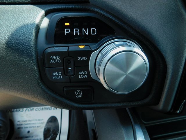 Used 2025 RAM 1500 Laramie image 32