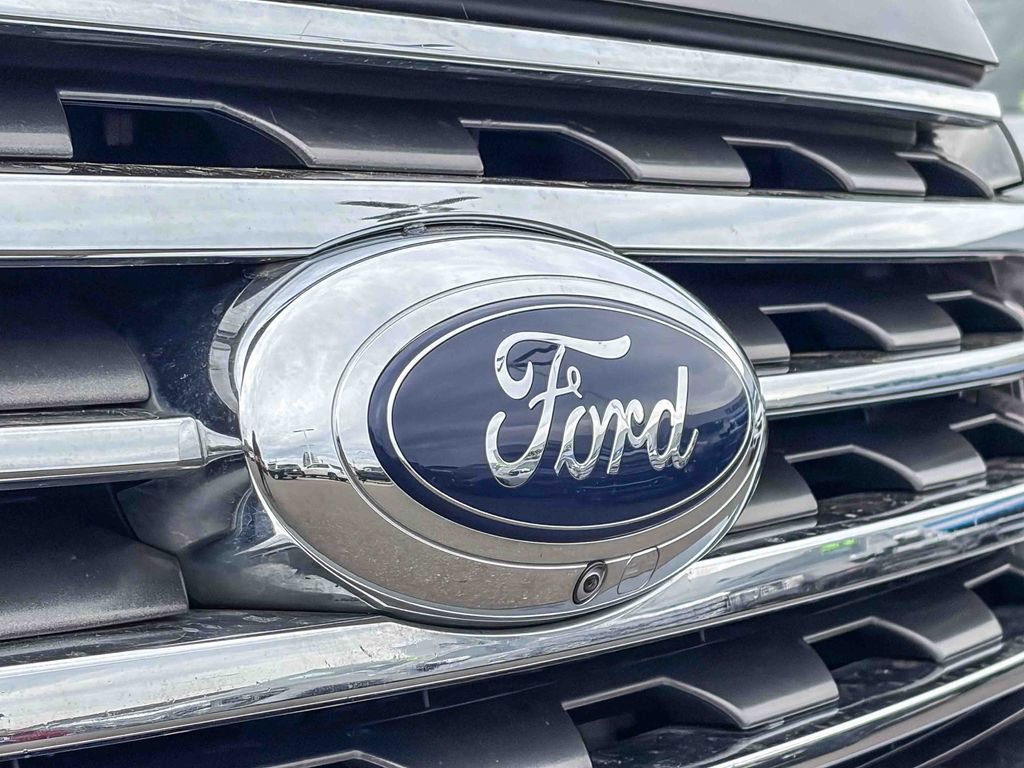 Used 2021 Ford Expedition Max XLT image 15