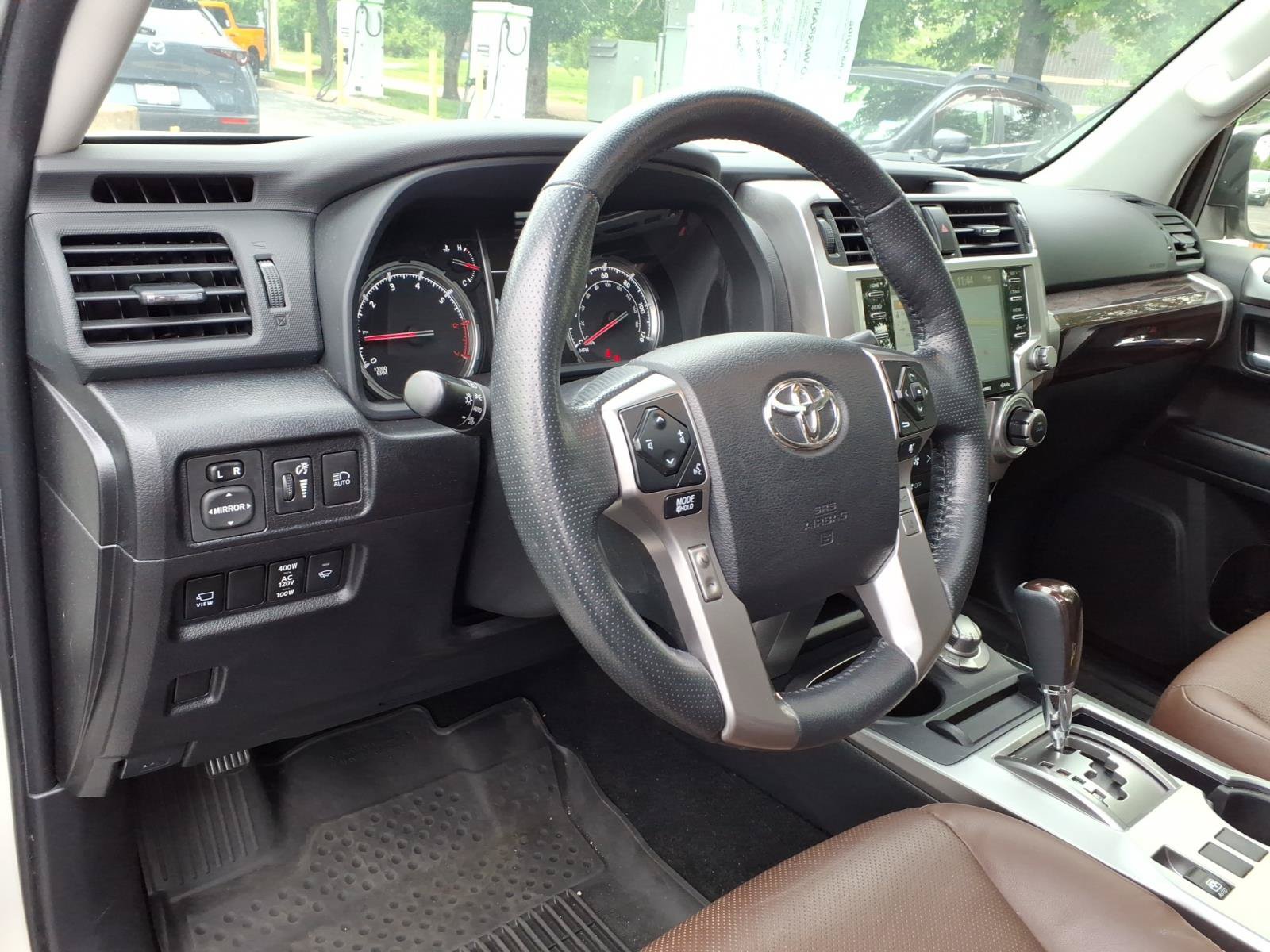 Used 2023 Toyota 4Runner Limited AWD/4WD image 9