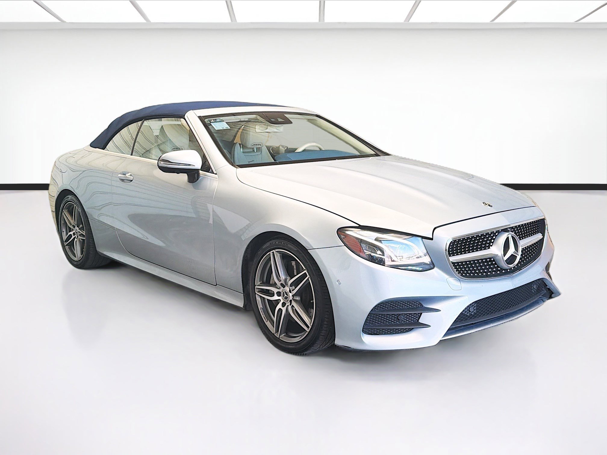 Used 2019 Mercedes-Benz E 450 Cabriolet image 3