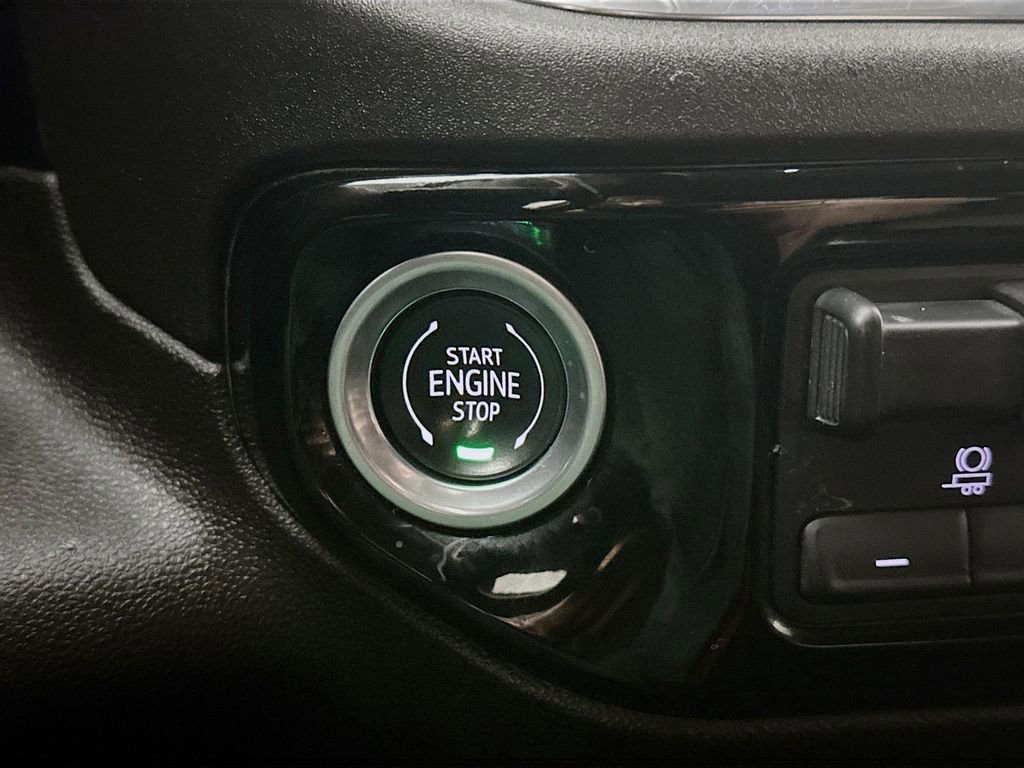 Used 2024 Chevrolet Silverado 2500 LT image 27