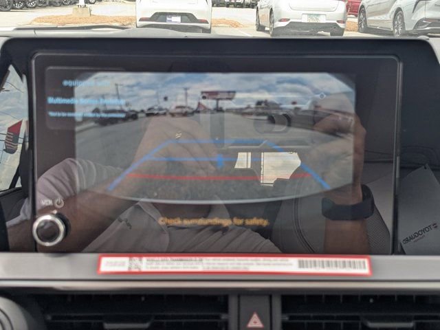 New 2025 Toyota Prius XLE image 39