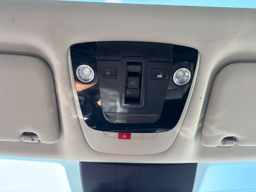 Used 2025 Kia K5 EX FWD image 33