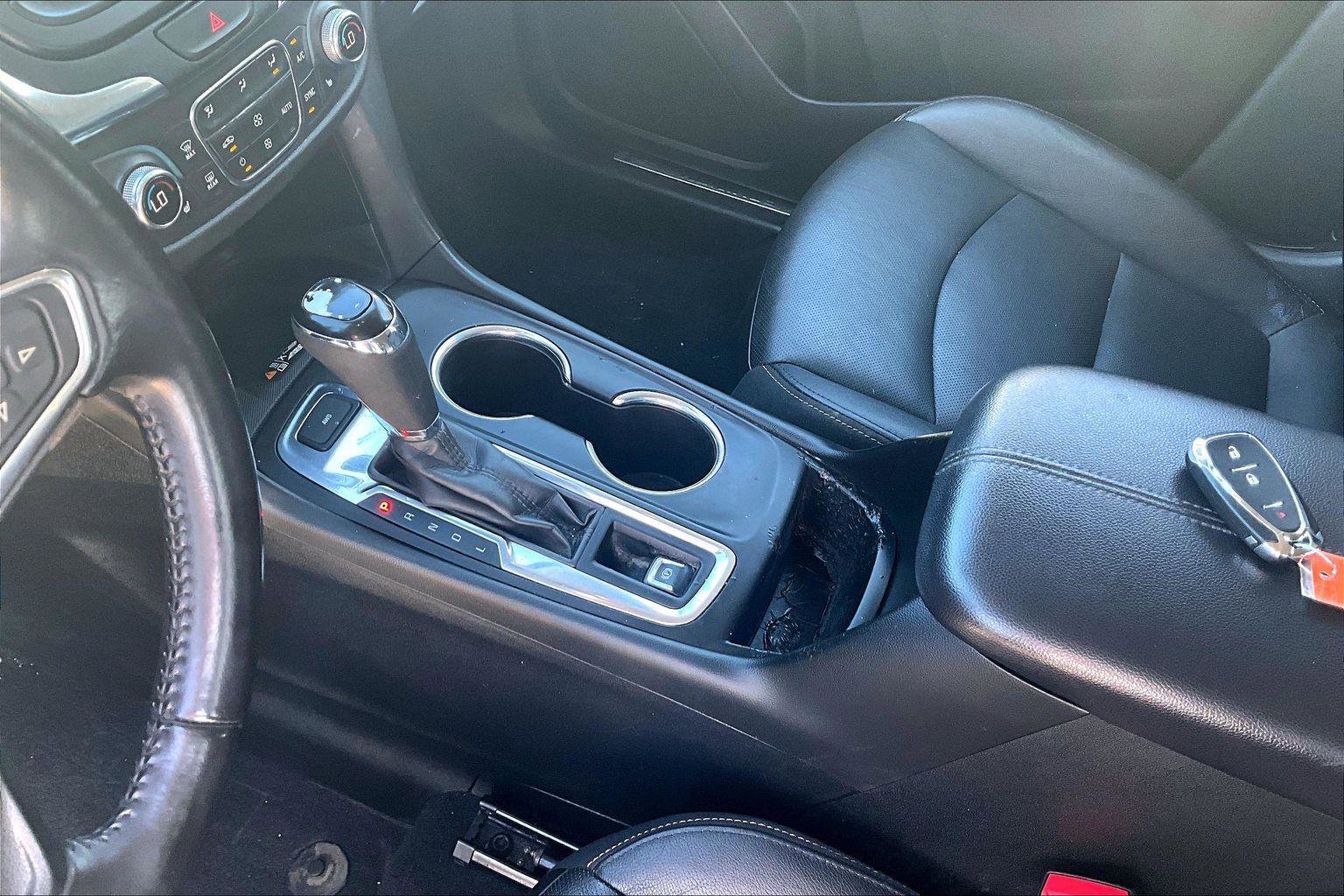 Used 2021 Chevrolet Equinox Premier AWD/4WD image 16