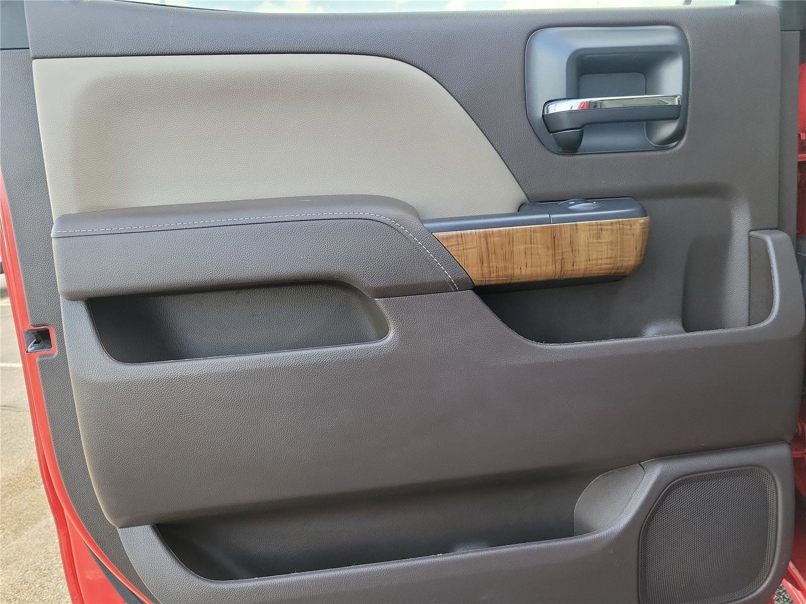 Used 2015 GMC Sierra 2500 SLT w/ Duramax Plus Package image 13