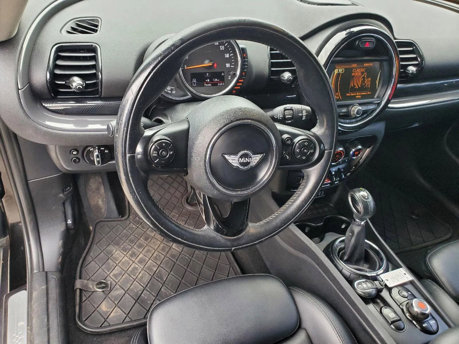 Used 2017 MINI Cooper Clubman S image 11