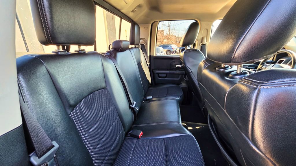 Used 2013 RAM 1500 Sport image 28