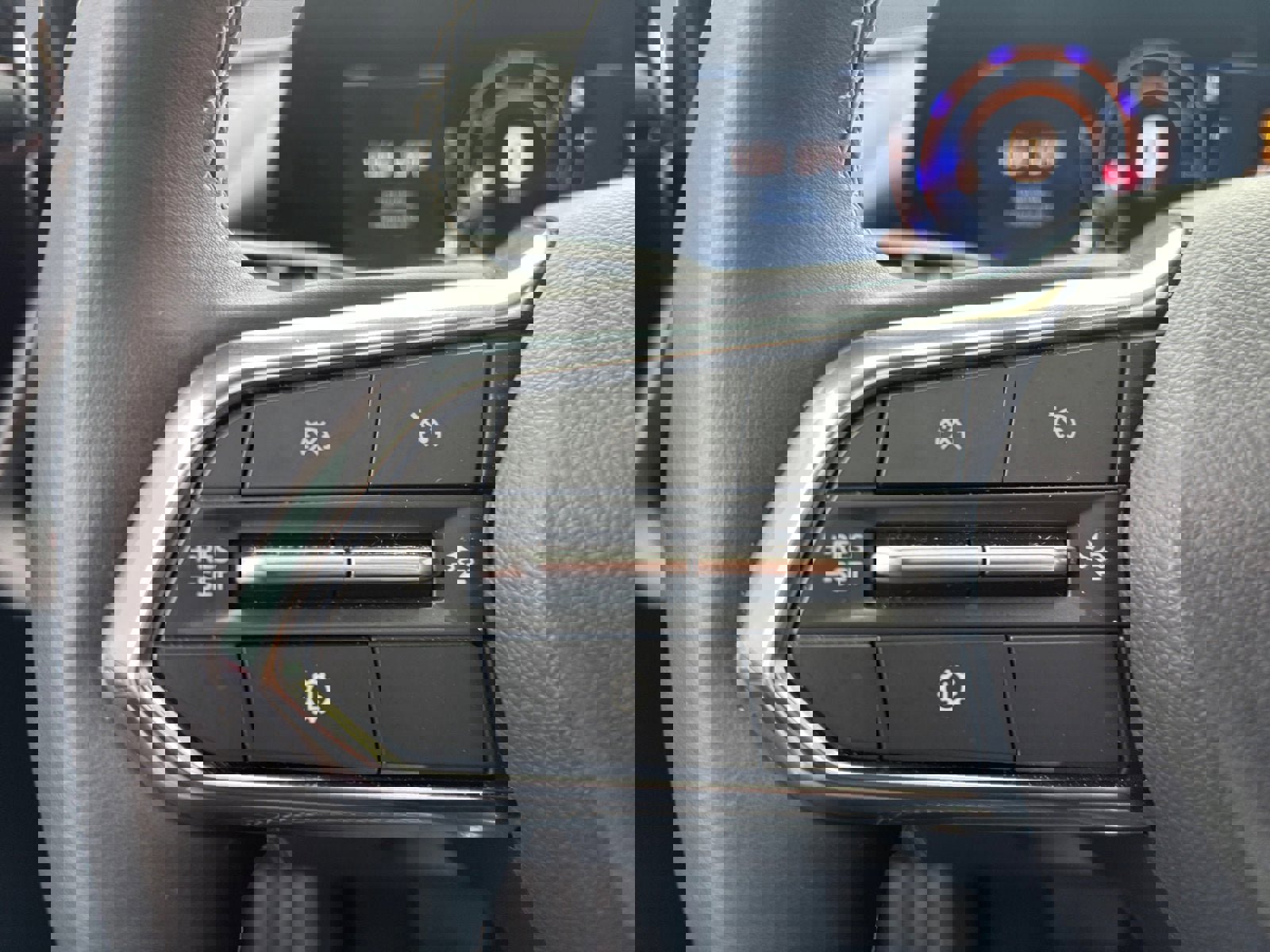 Used 2025 Chevrolet Traverse Z71 w/ Driver Confidence Package image 14