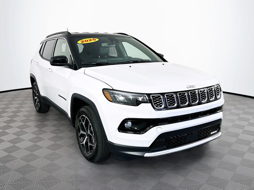 Used 2025 Jeep Compass Limited AWD/4WD image 2