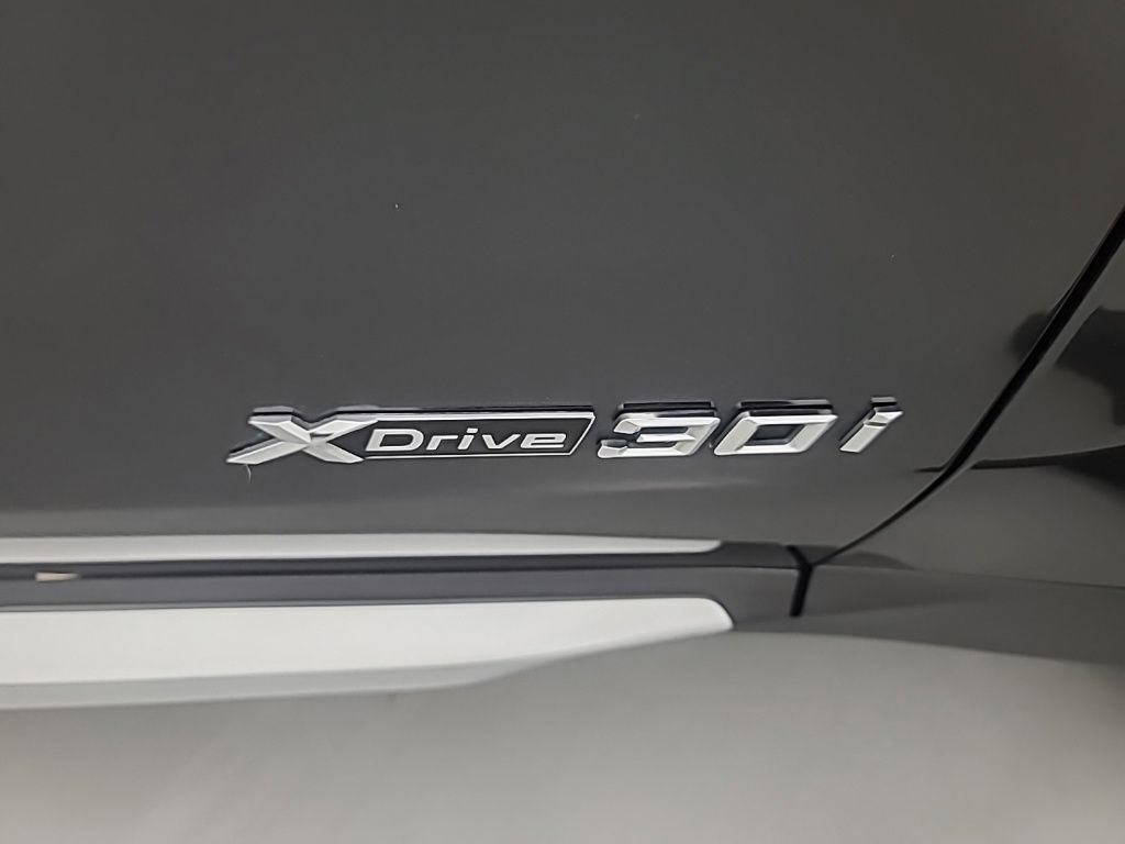 Used 2018 BMW X3 xDrive30i w/ Convenience Package AWD/4WD image 12
