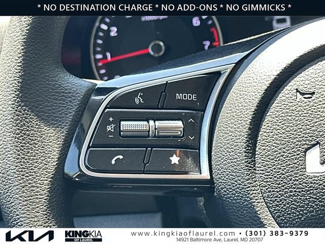Used 2023 Kia Forte LXS w/ LXS Technology Package FWD image 9