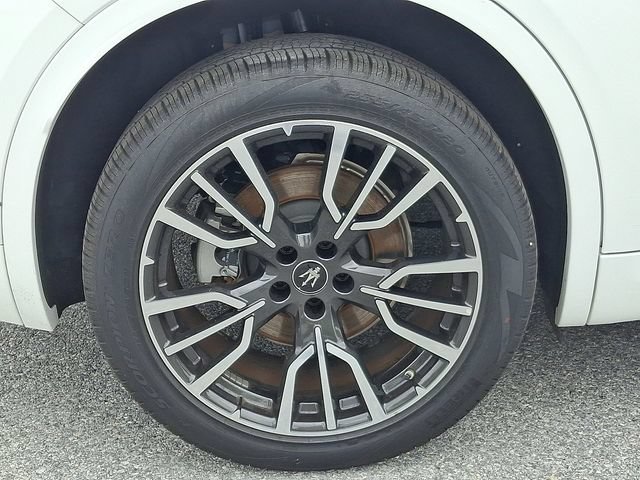 Certified 2025 Maserati Grecale GT AWD/4WD image 17