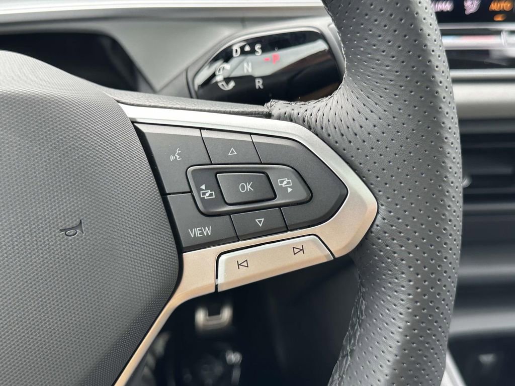 New 2026 Volkswagen Tiguan SE R-Line AWD/4WD image 19