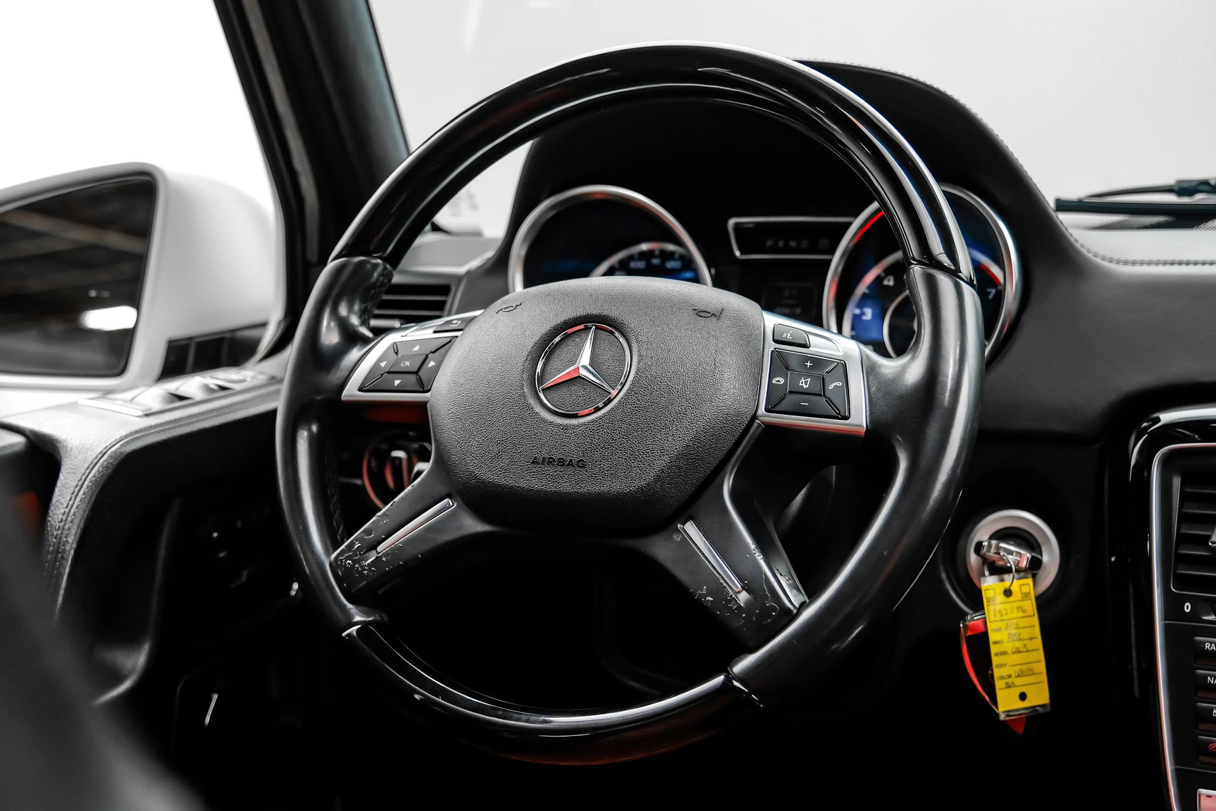 Used 2015 Mercedes-Benz G 63 AMG 4MATIC w/ PA6 Package image 12
