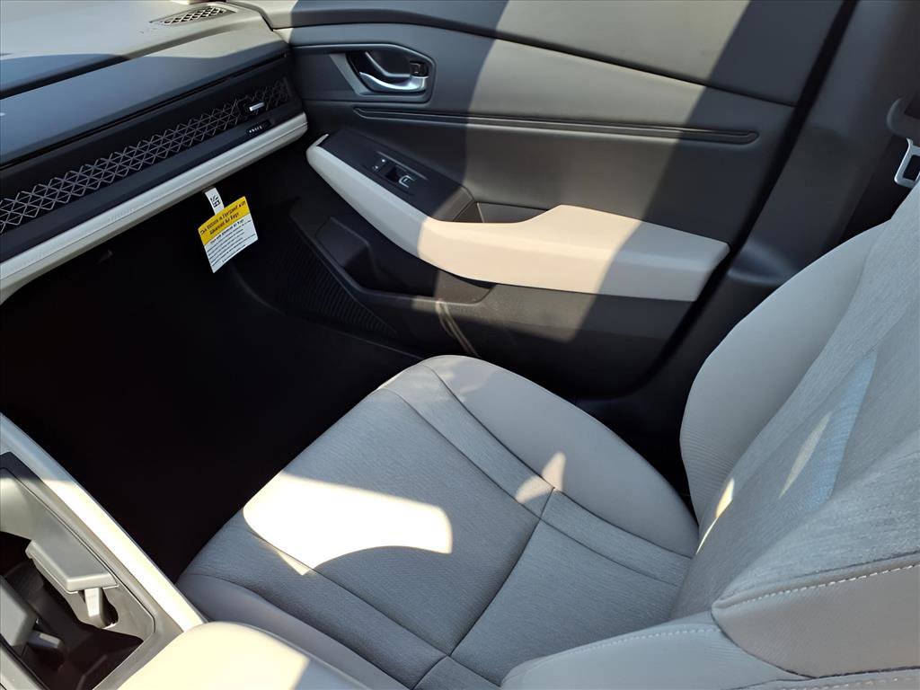 New 2025 Honda Accord SE image 15