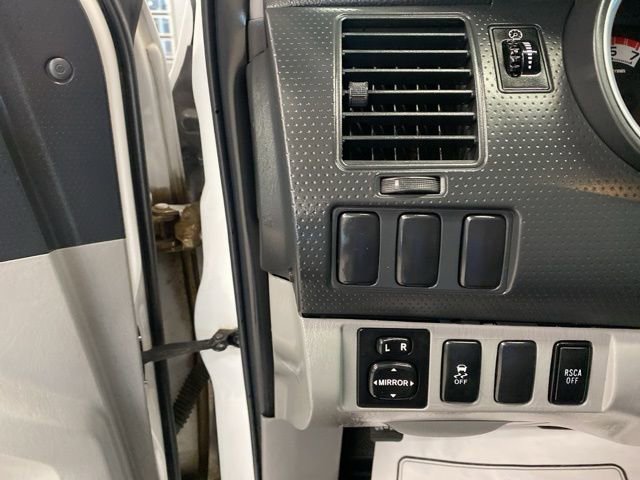 Used 2015 Toyota Tacoma 4x4 Double Cab image 13