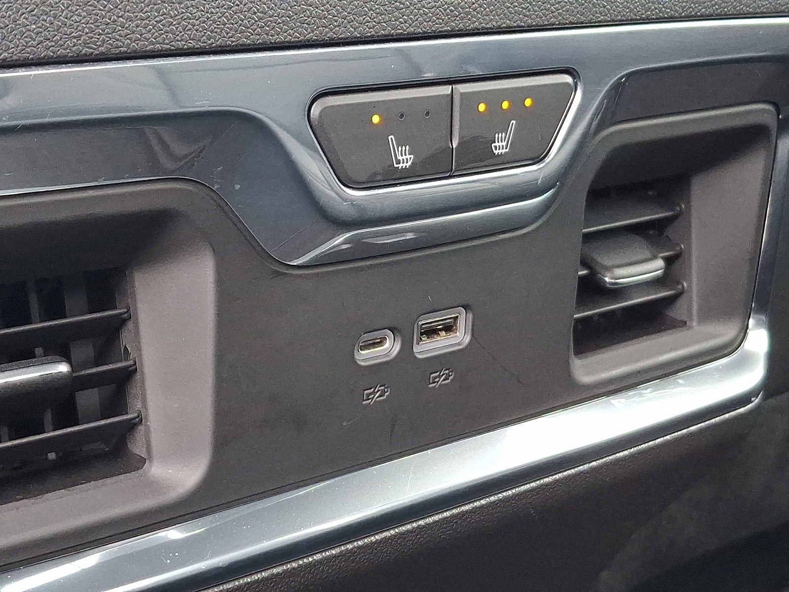 Certified 2022 GMC Sierra 1500 SLT w/ SLT Convenience Package image 13