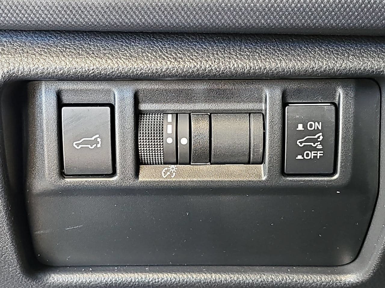 Certified 2025 Subaru Forester Touring AWD/4WD image 32