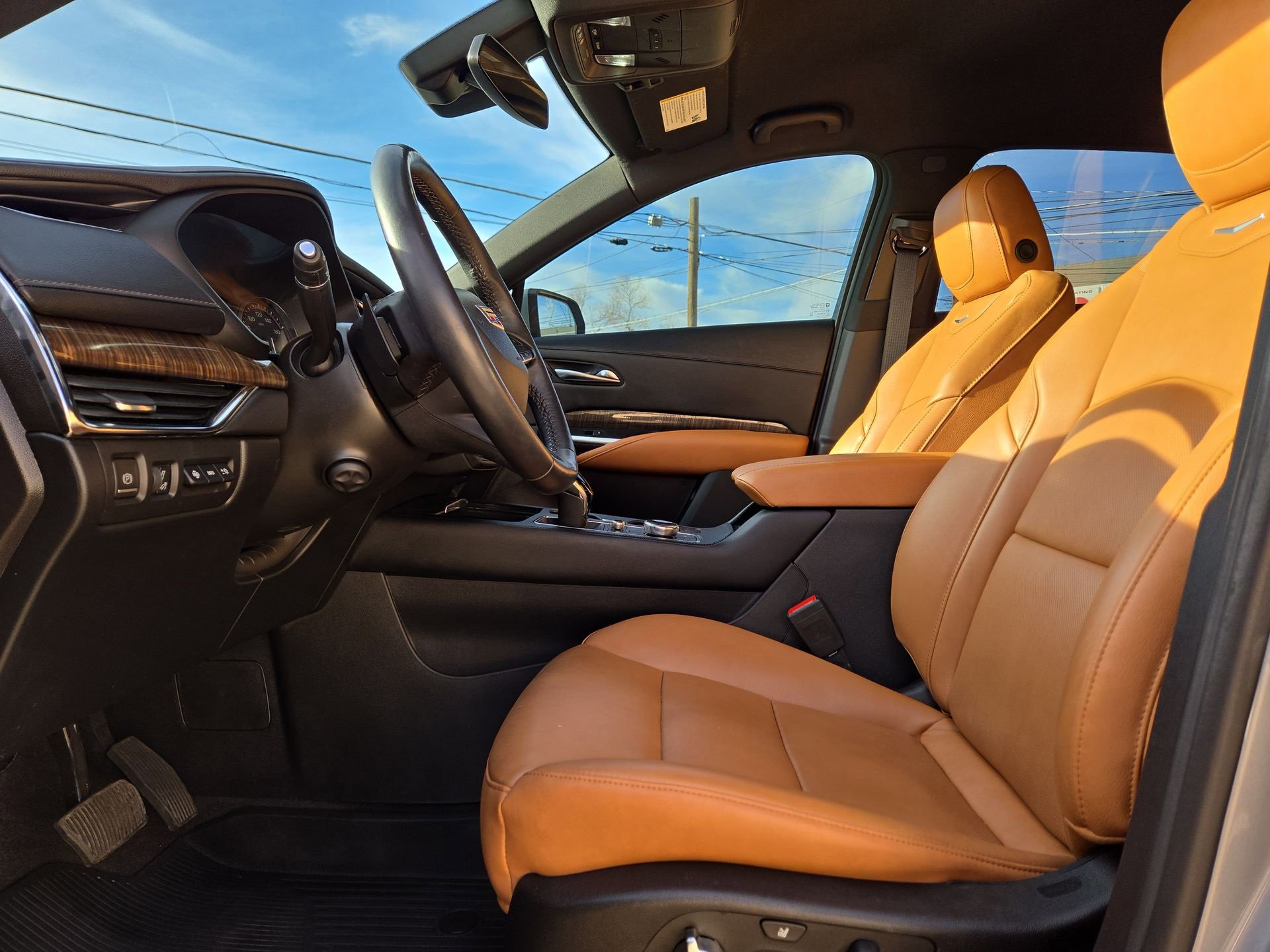 Used 2023 Cadillac XT4 Premium Luxury w/ Technology Package image 16