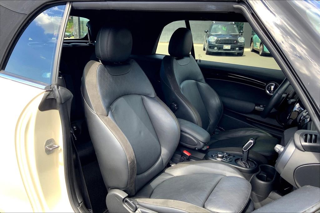 Certified 2022 MINI Cooper S w/ Driver Assistance Package image 8