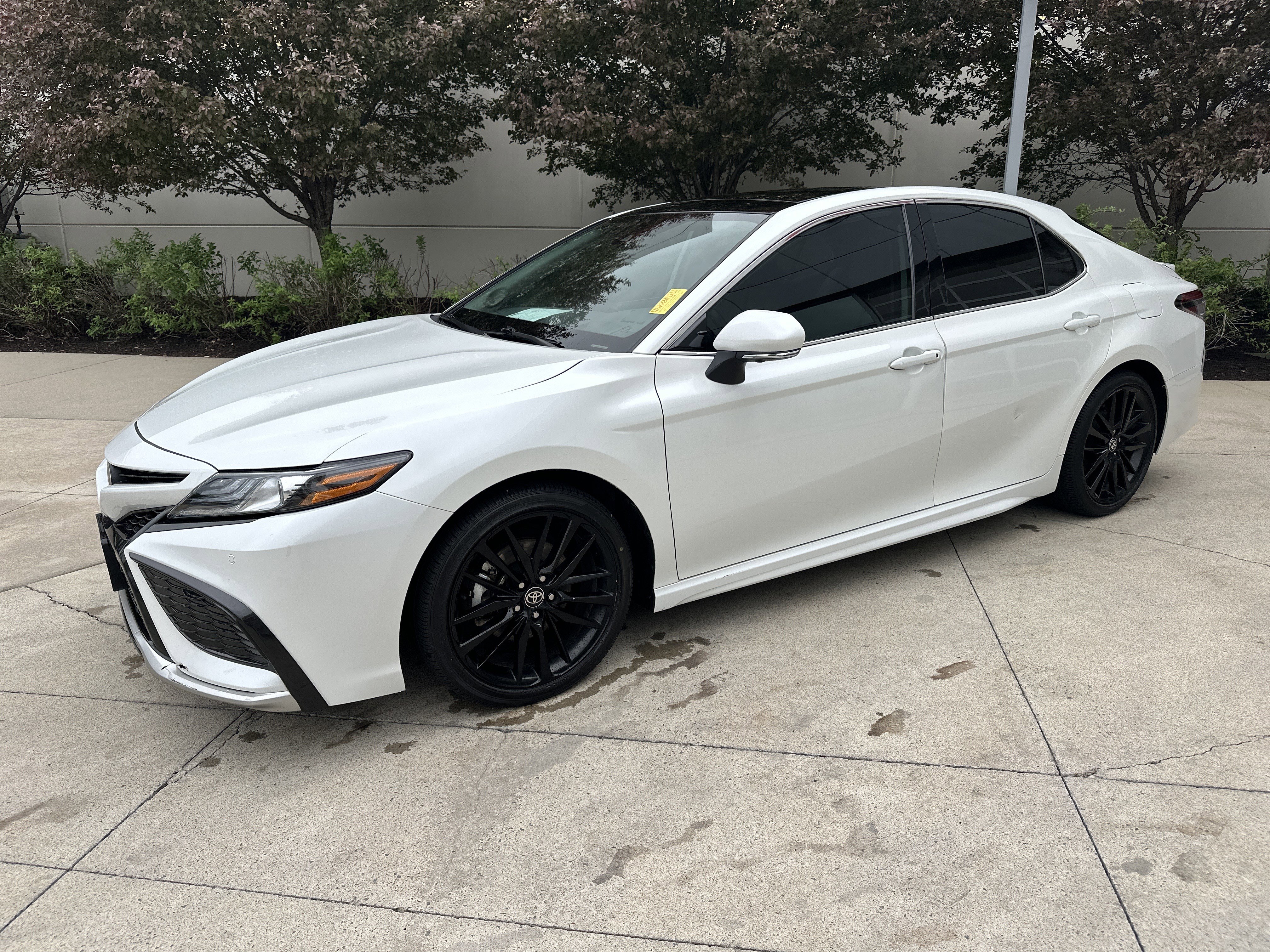 Used 2023 Toyota Camry XSE w/ Navigation Package FWD image 3