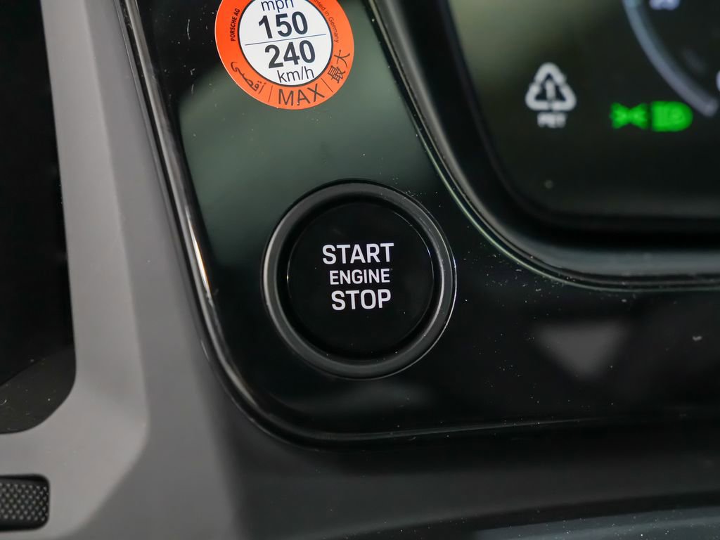 New 2026 Porsche Cayenne Coupe image 23