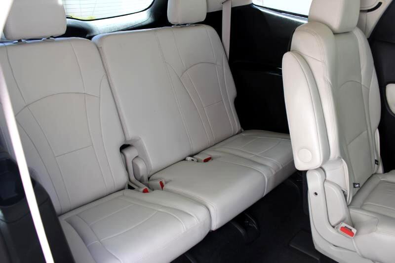 Used 2023 Buick Enclave Essence w/ Sound and Sites Package image 18