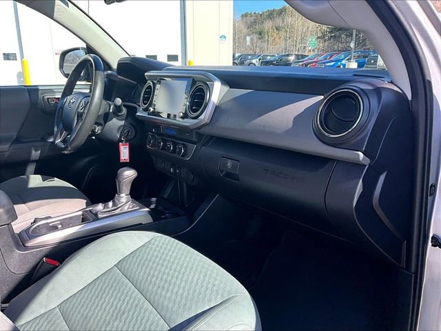 Used 2021 Toyota Tacoma SR5 AWD/4WD image 17