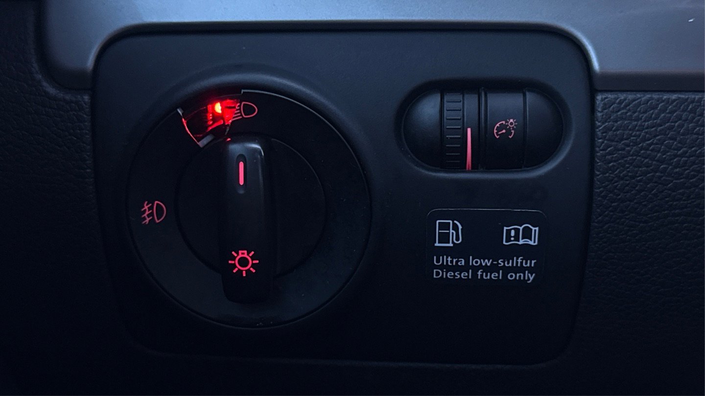 Used 2012 Volkswagen Golf TDI image 27