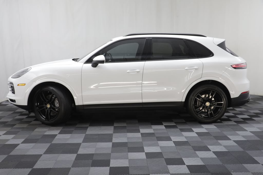 Used 2022 Porsche Cayenne Platinum Edition AWD/4WD image 4