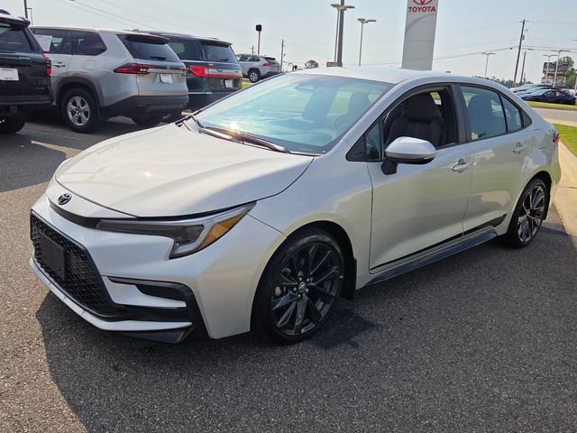 Used 2026 Toyota Corolla SE FWD image 3