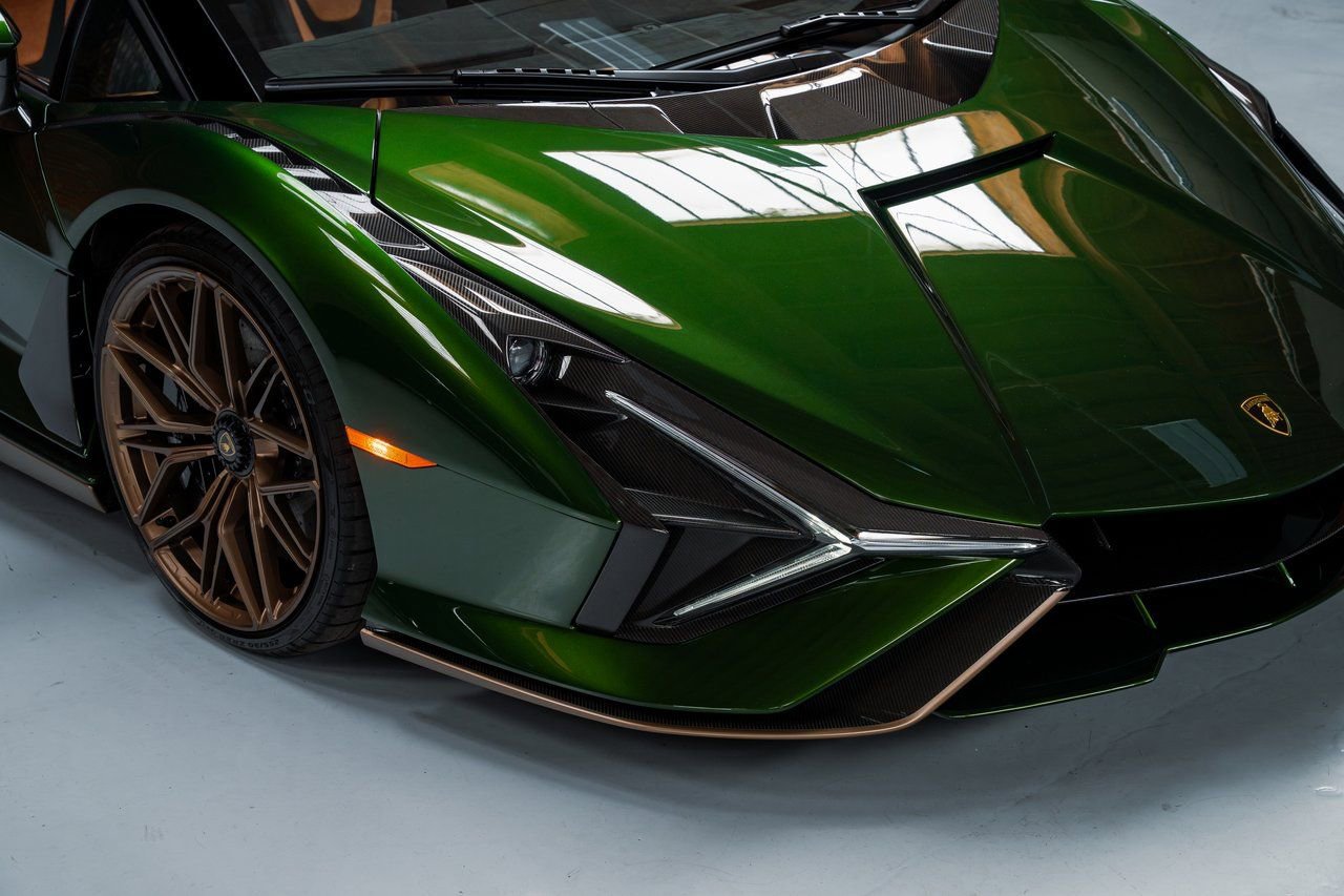 Used 2021 Lamborghini Sian Roadster AWD/4WD image 12