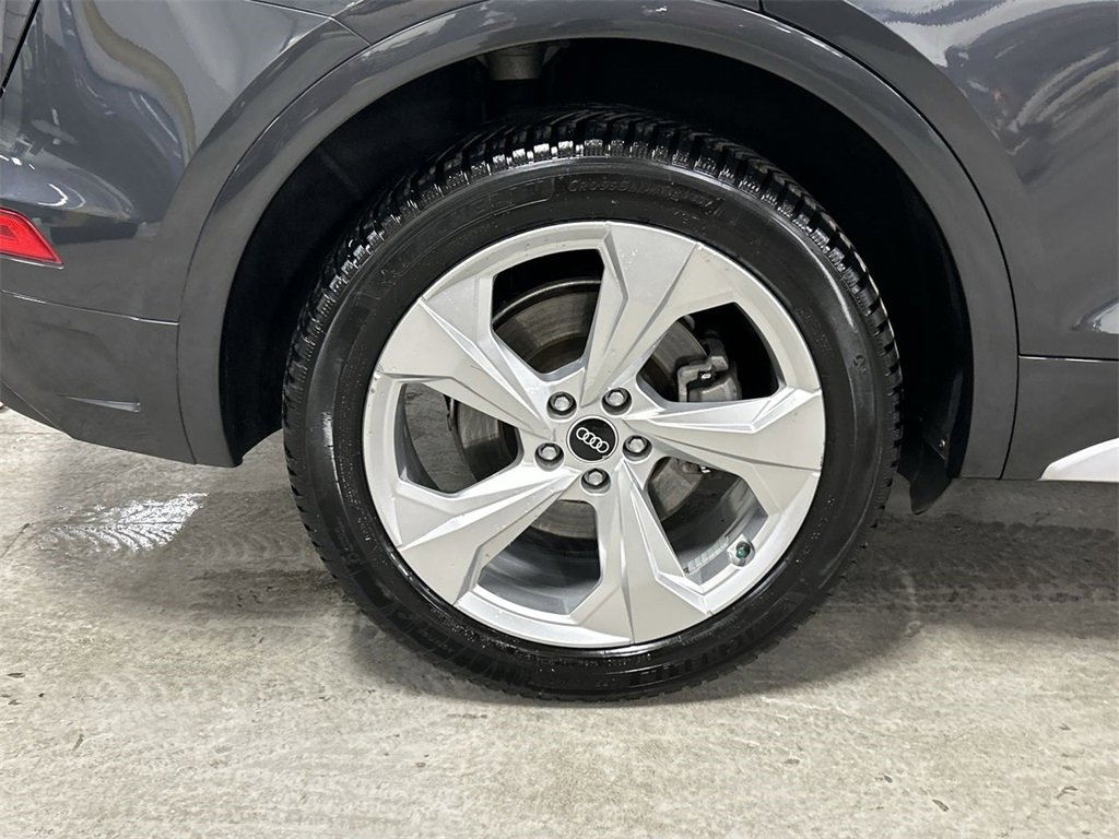 Used 2021 Audi Q5 2.0T Premium Plus w/ Premium Plus Package image 12