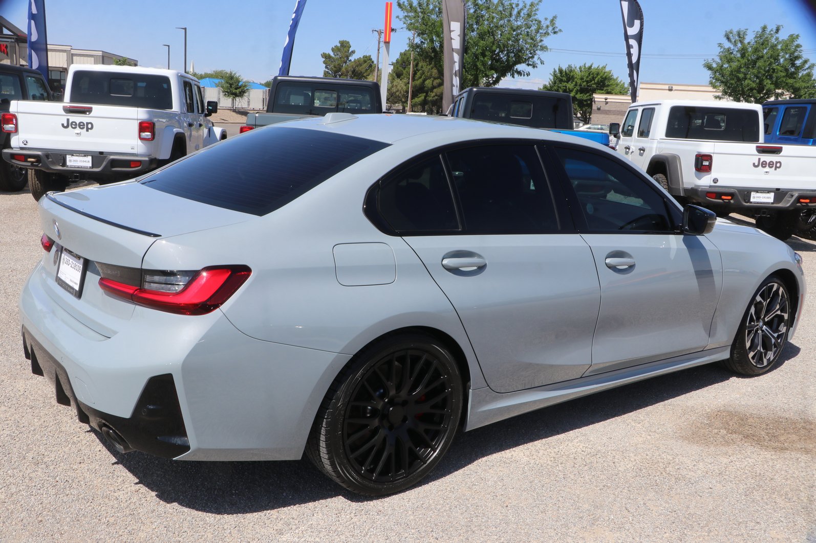 Used 2025 BMW 330i Sedan RWD image 7