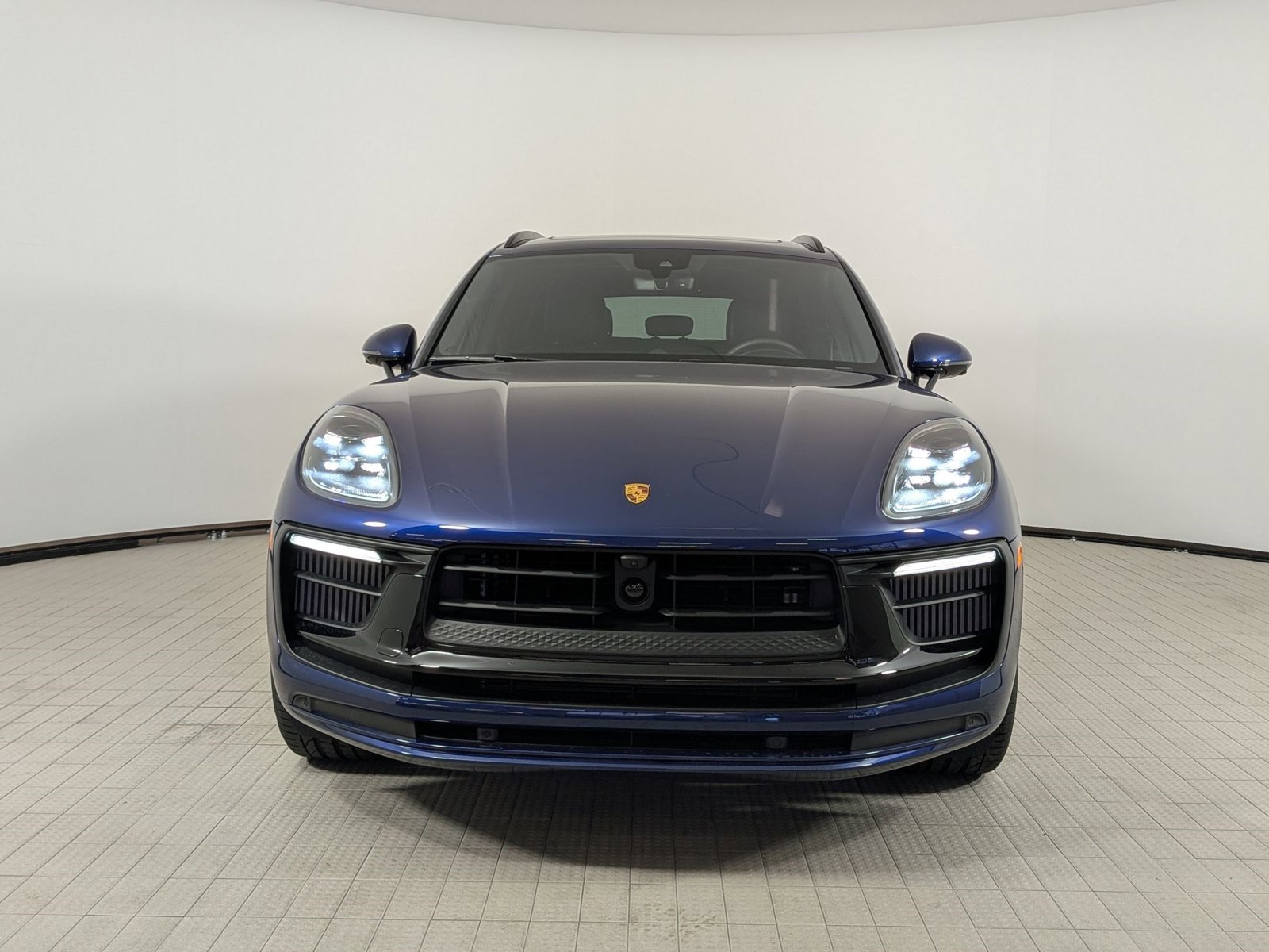 Used 2026 Porsche Macan GTS AWD/4WD image 5