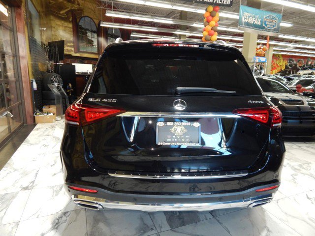 Used 2023 Mercedes-Benz GLE 450 GLE 450 AWD w/ AMG Line Exterior image 6