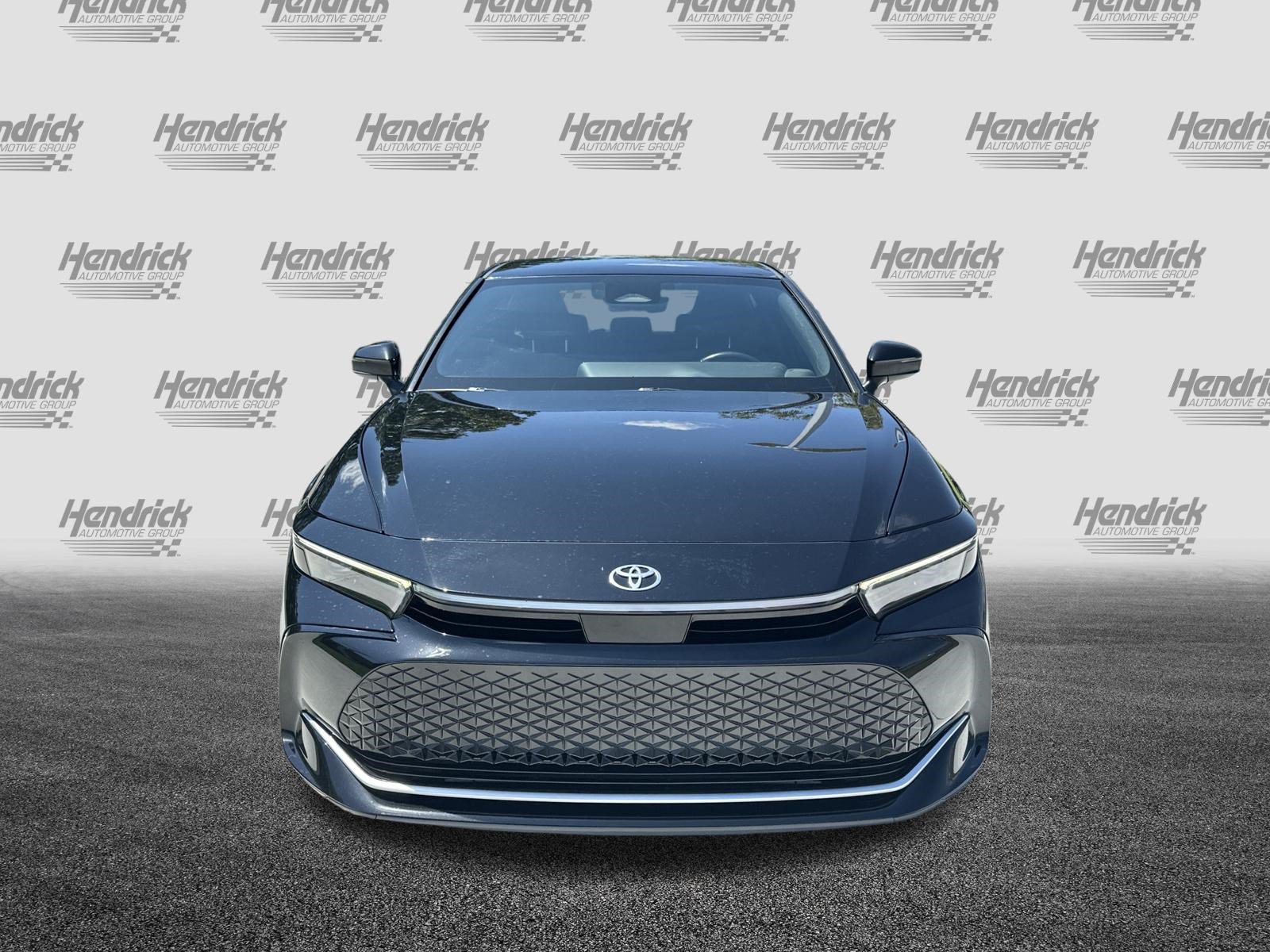 Certified 2023 Toyota Crown AWD/4WD image 3