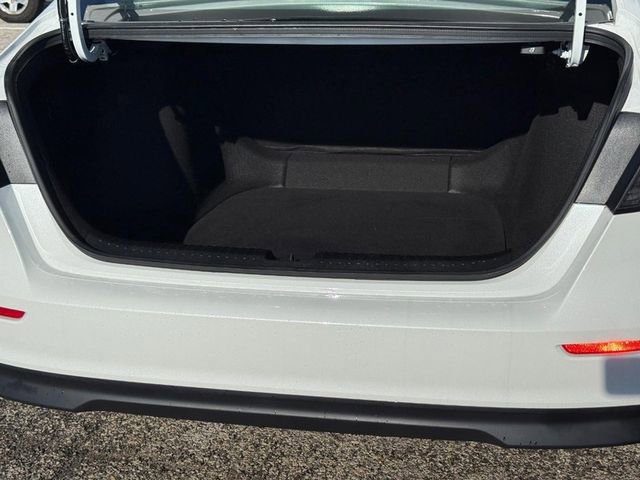 Used 2023 Honda Accord LX image 6