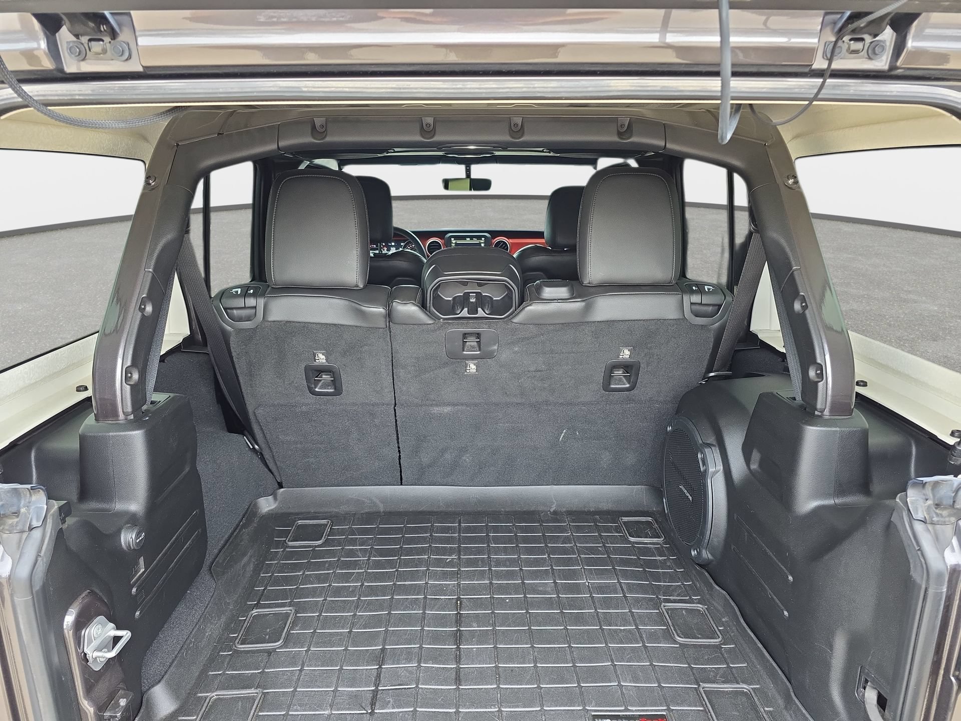 Used 2018 Jeep Wrangler Unlimited Rubicon AWD/4WD image 12