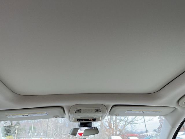 Certified 2022 Cadillac XT5 Premium Luxury image 18