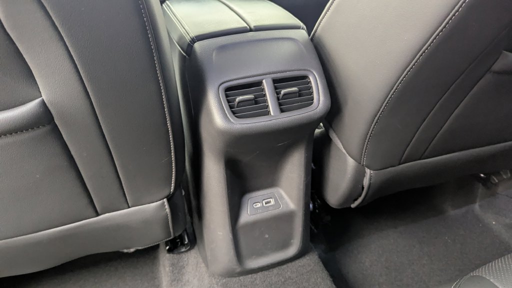 Used 2021 Buick Envision Essence FWD image 29