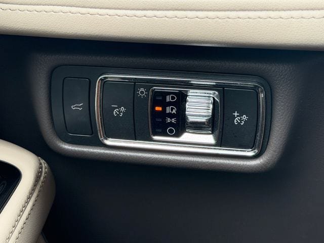 Used 2020 Lincoln Aviator 2WD image 28