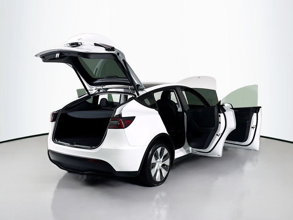 Used 2023 Tesla Model Y Long Range AWD/4WD image 33
