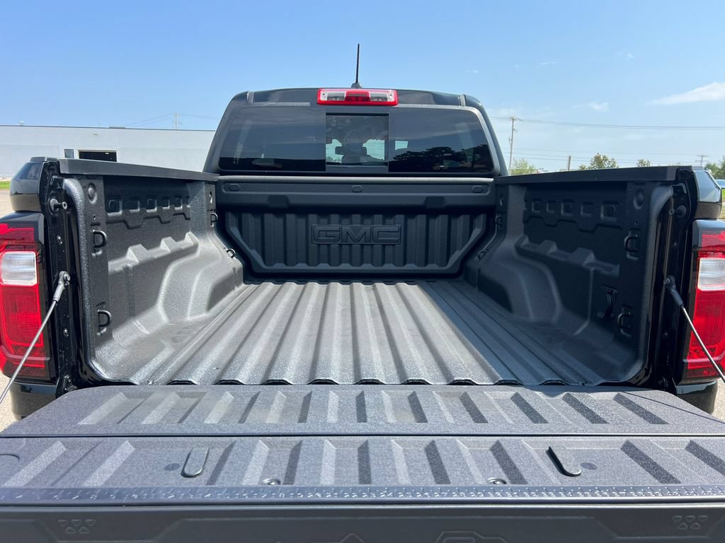 New 2026 GMC Canyon AT4 w/ Technology Plus Package AWD/4WD image 8